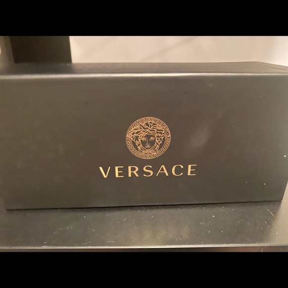 Versace sunglasses - Picture 4 of 4